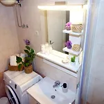 Ljubav Apartamento *