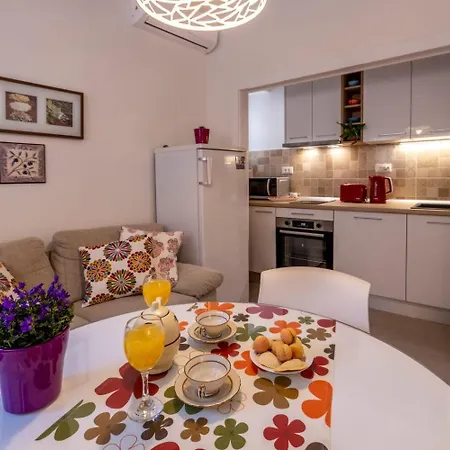 Ljubav * Μακάρσκα