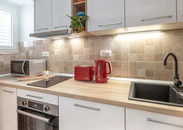 Ljubav * Μακάρσκα